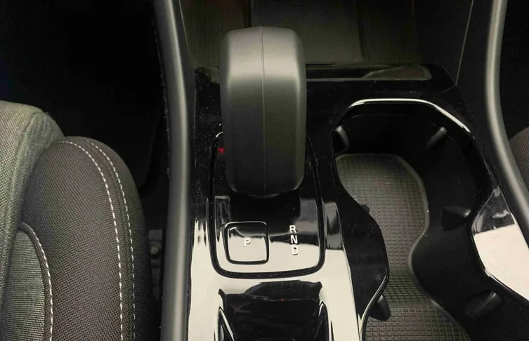 VOLVO - XC40 - XC40 2.0 B3 Plus Dark