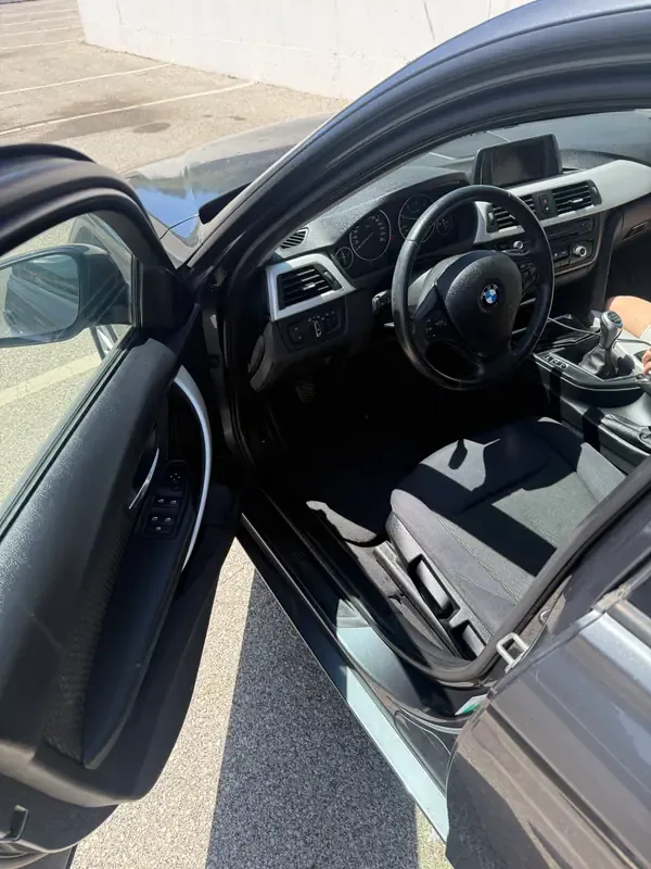 BMW 318 2013 Luxury