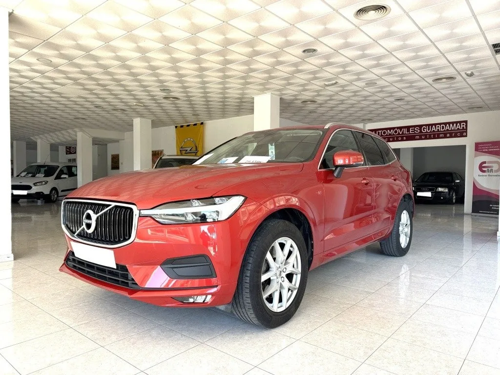 VOLVO XC60 XC60 B4 Momentum Pro FWD Aut.