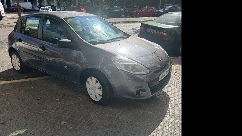 RENAULT Clio Clio 1.2 16v Campus
