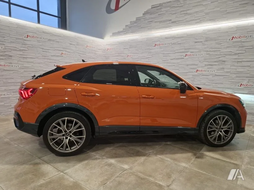 AUDI Q3 Q3 Sportback 35 TDI Black line S tronic