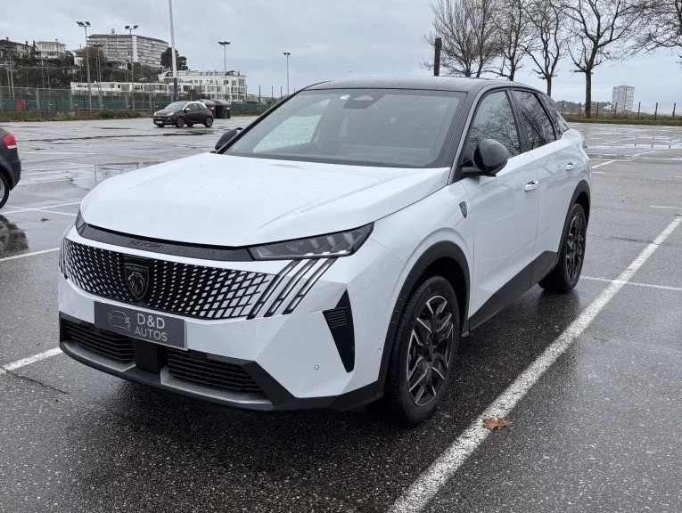 PEUGEOT 3008 SUV 3008 Hybrid 136 GT eDCS6