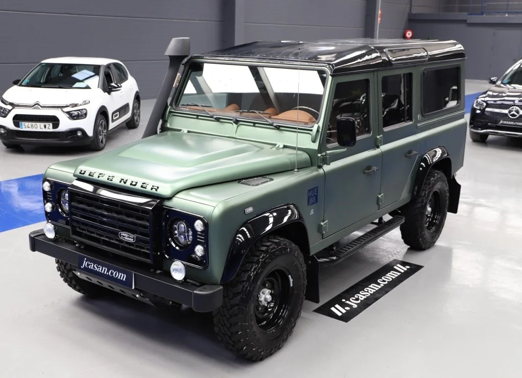 LAND-ROVER Defender Defender 110 SW E