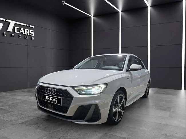 AUDI A1 A1 Sportback 25 TFSI Adrenalin