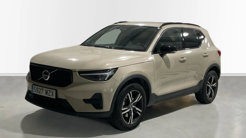 VOLVO XC40 XC40 2.0 B3 PLUS DARK AUTO 5P