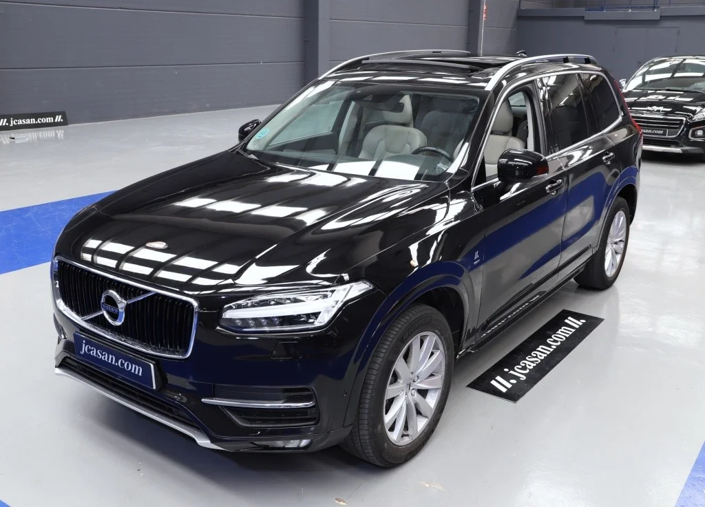 VOLVO XC90 XC90 D5 Momentum 7pl. AWD 235 Aut.