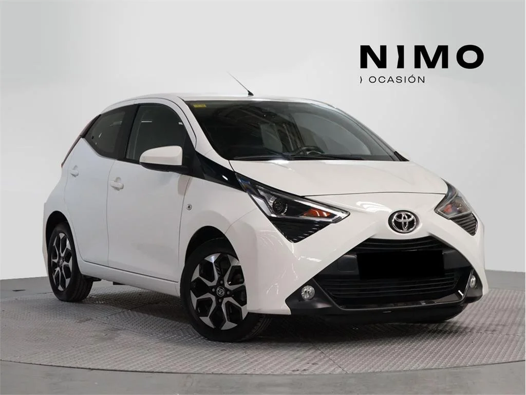 TOYOTA Aygo Aygo 70 x-play