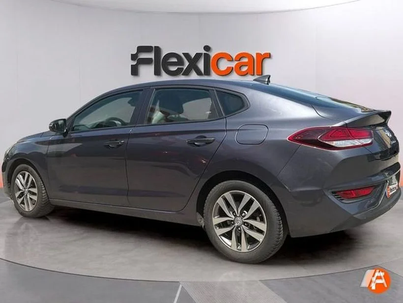 HYUNDAI i30 1.0 TGDI Essence Fastback