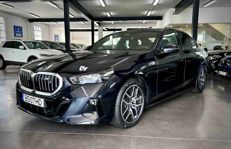 BMW - i5 - i5 eDrive40 Pack Desportivo M