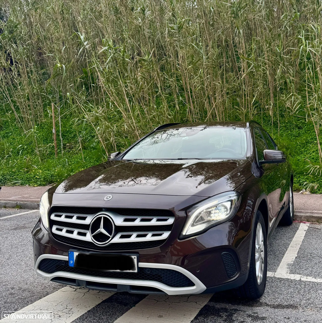 Mercedes-Benz GLA 220 4Matic 7G-DCT