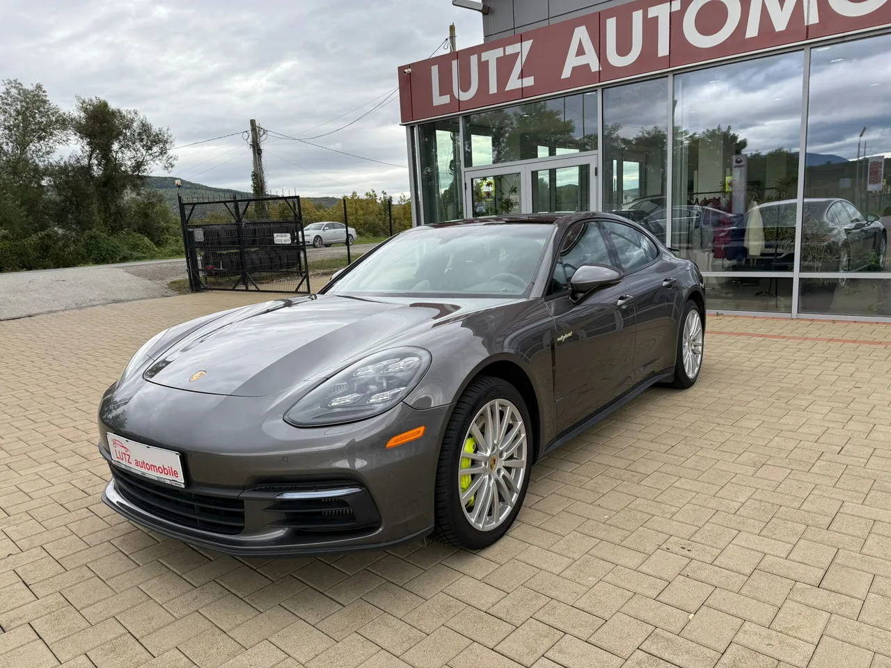 Porsche Panamera 4 2018