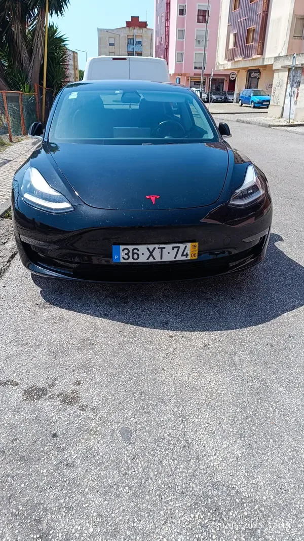 Tesla Model 3 2019 Long-Range Dual Motor AWD