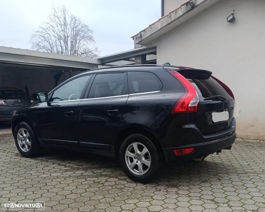 Volvo XC 60 2.4 D5 R-Design AWD Geartronic