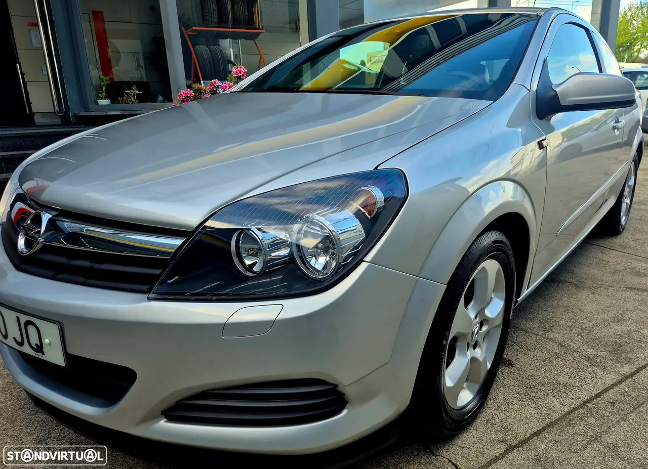 Opel Astra GTC 1.9 CDTI DPF Sport
