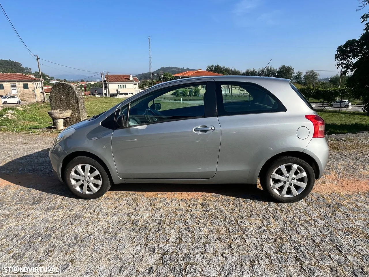 Toyota Yaris 1.0 VVT-i Cool Edition