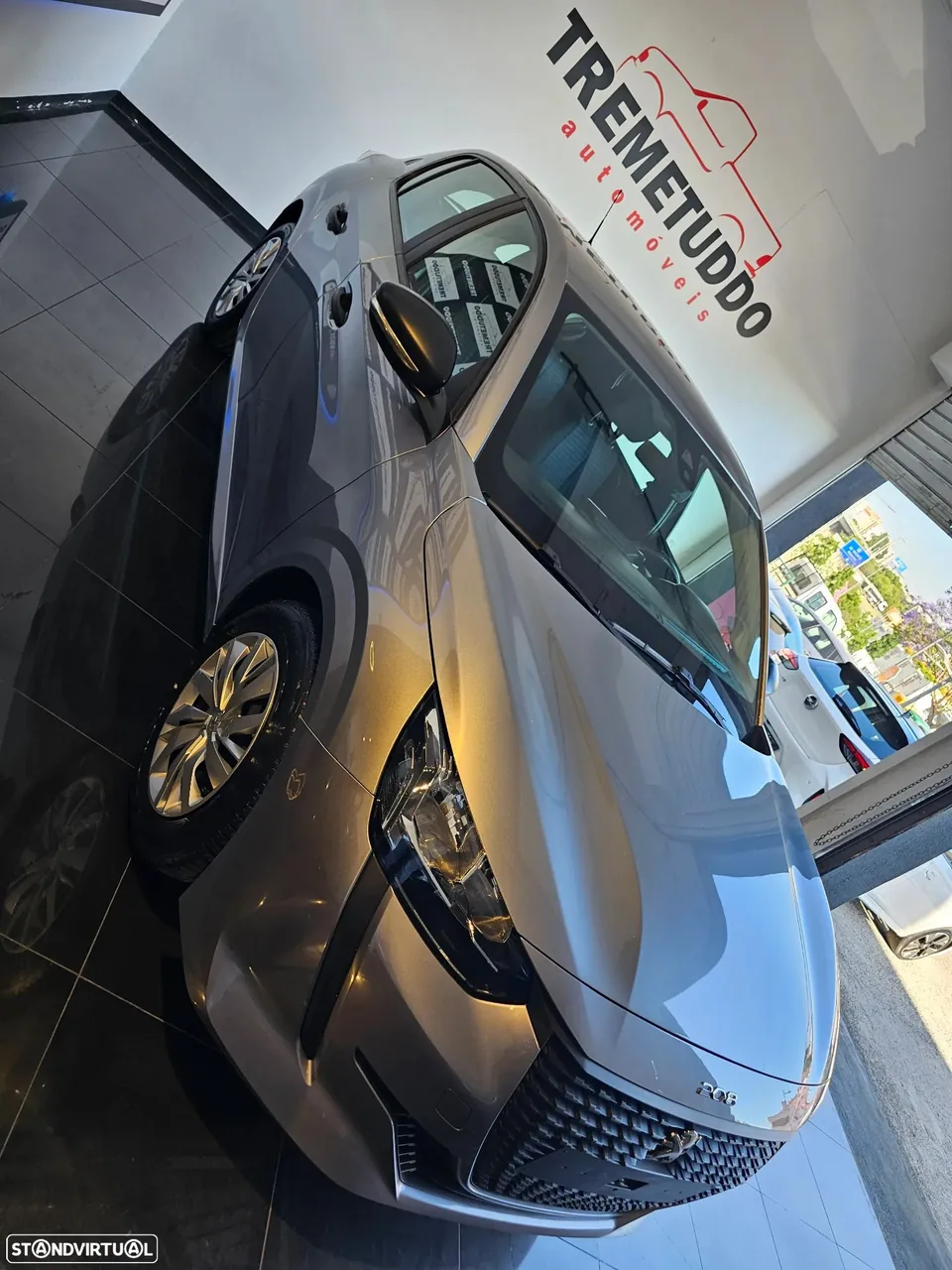 Peugeot 208 PureTech 75 Like