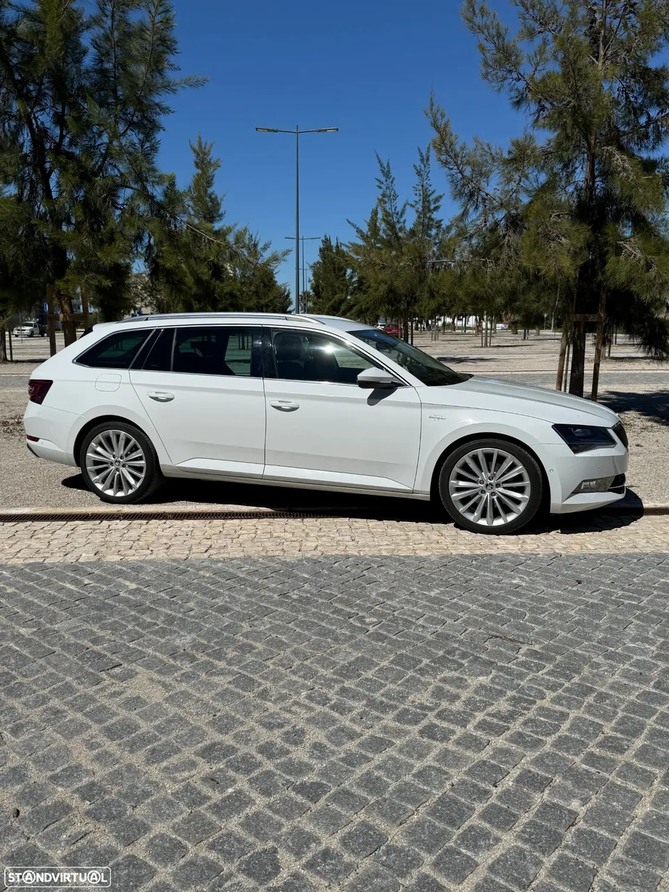 Skoda Superb Break 2.0 TDI Laurin&Klement DSG