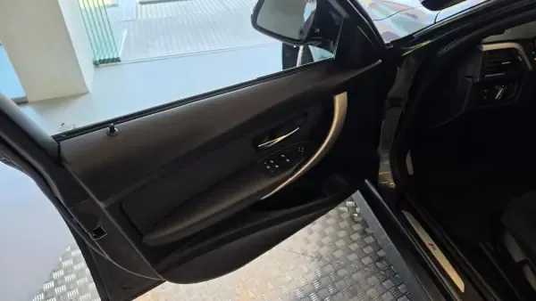 BMW 318 2013 d Auto Pack M