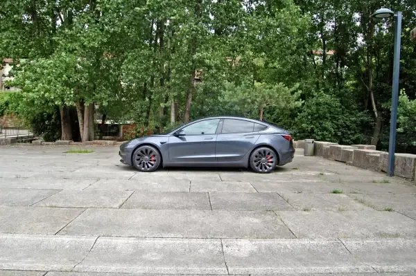 Tesla Model 3 2022 Performance Dual Motor AWD