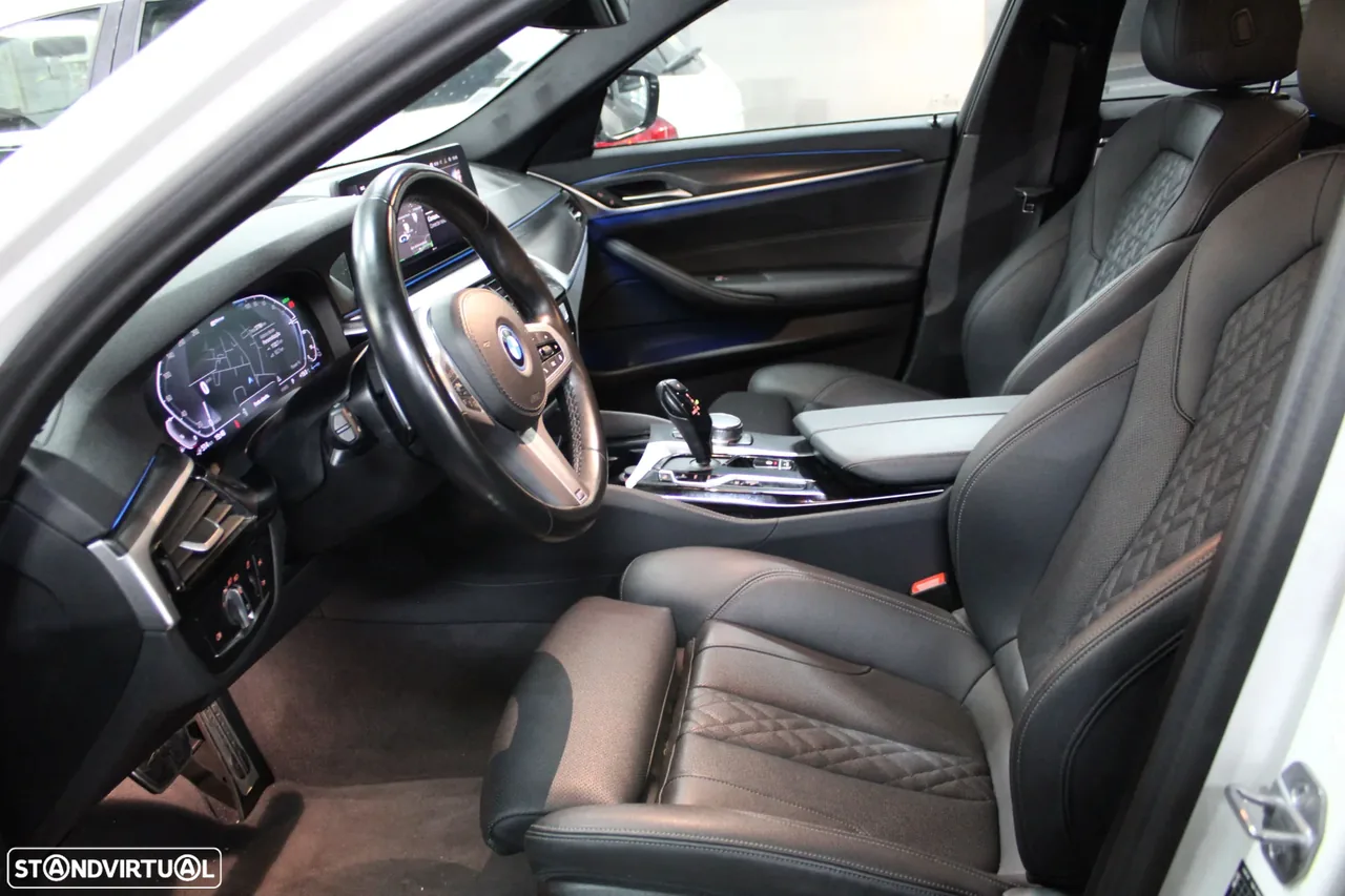 BMW 530 e Pack Desportivo M