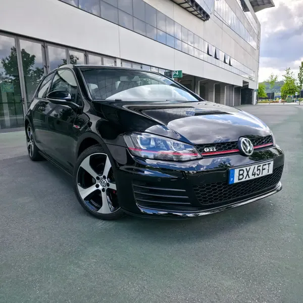 Volkswagen Golf 2015 2.0 TSi GTi