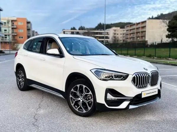 BMW X1 2021 .